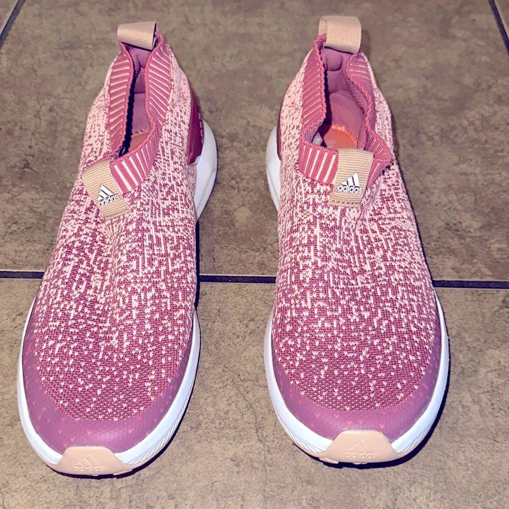 Adidas cloud foam shoes